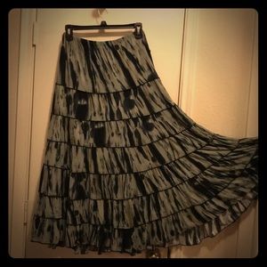 Tiered peasant skirt.